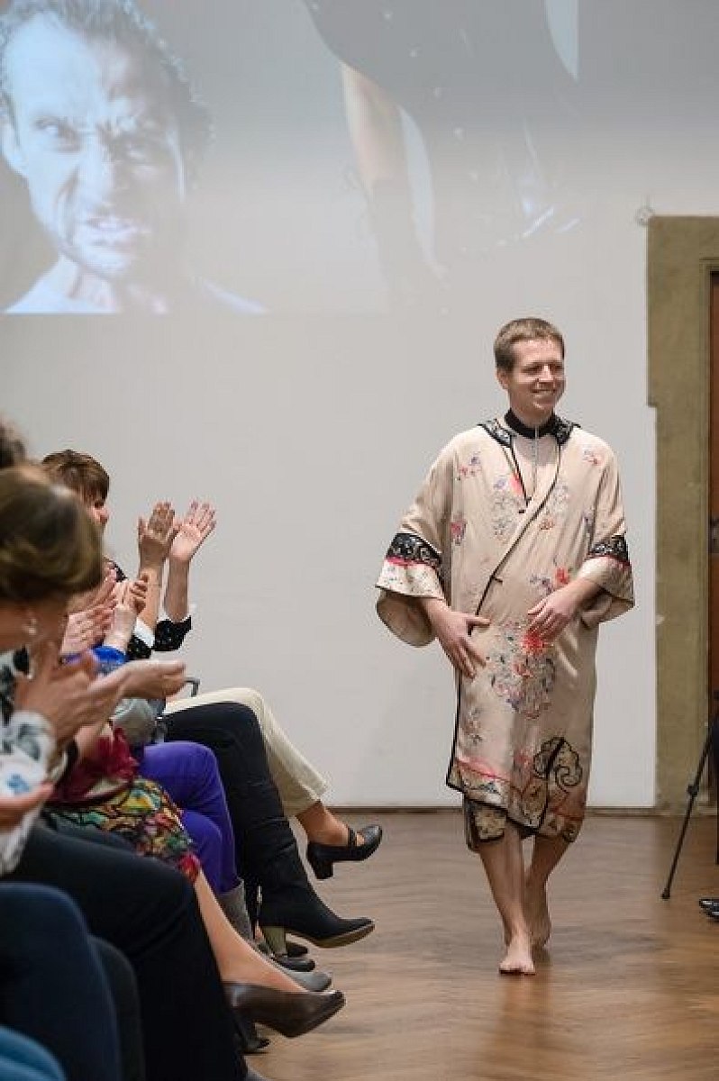 20170401173841-8b64b10e-me