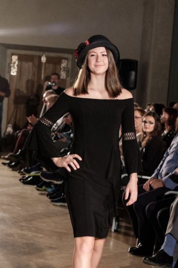 20181114192142-dd8fb318-me