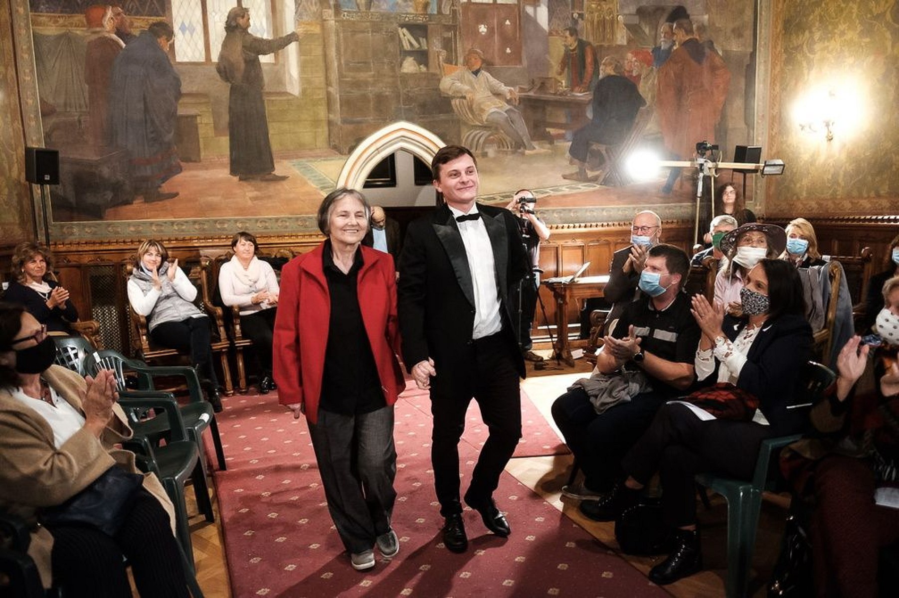 20201007132355-bf1720d9-la