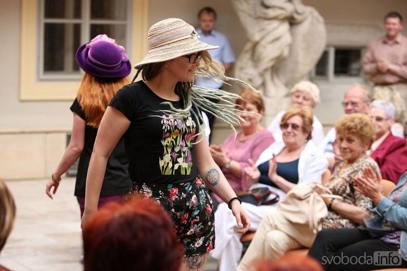 20170629215634-ca50acda-me