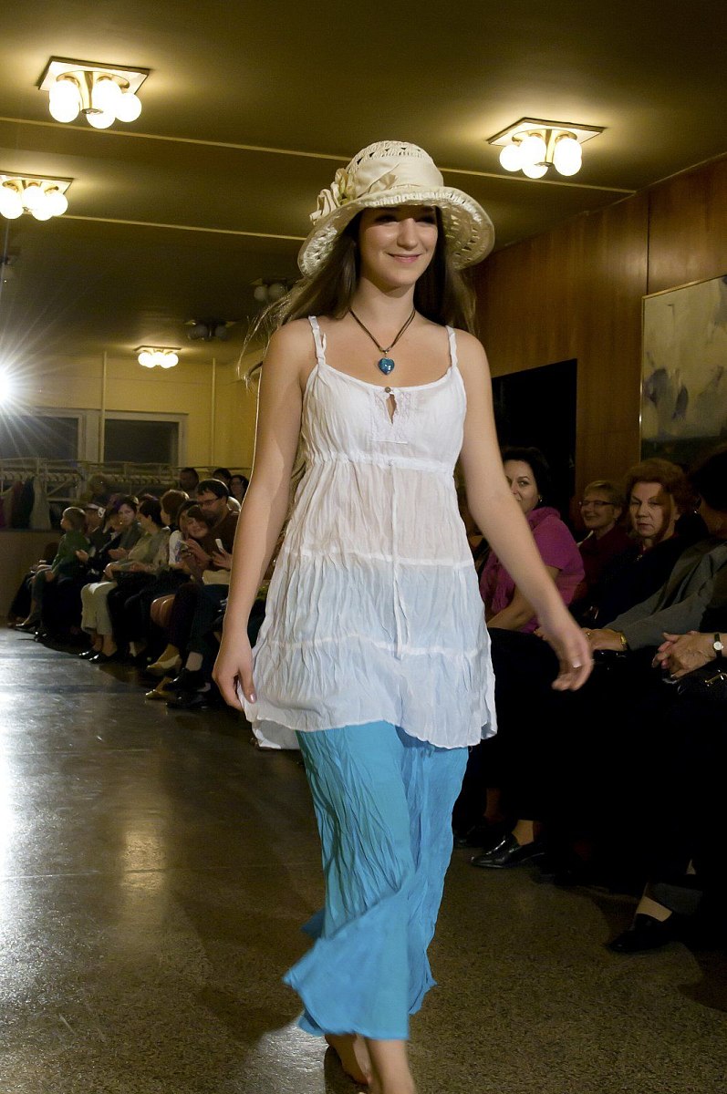 20101009-194-meluzina-m