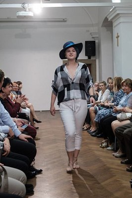 20181104163043-d604c6a4-me