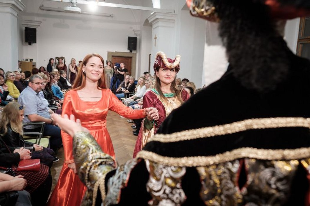 20191107215025-27a61cef-me