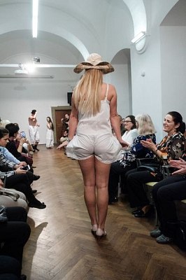 20181104163526-3e26c3a5-me