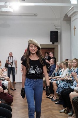 20181104162637-3fb6f08b-me