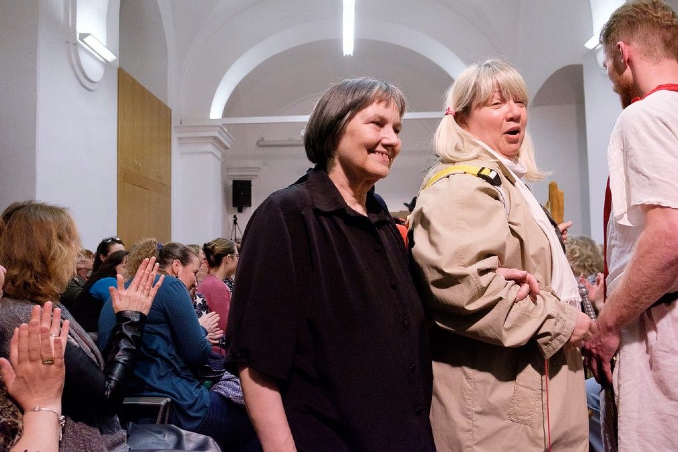 20170401175623-ab919cf8-la