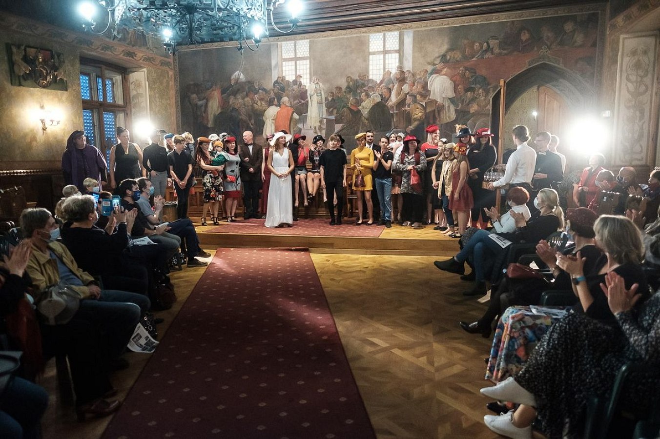 20201007010247-0bf1bfa4-xl