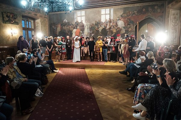 20201007010247-0bf1bfa4-xl