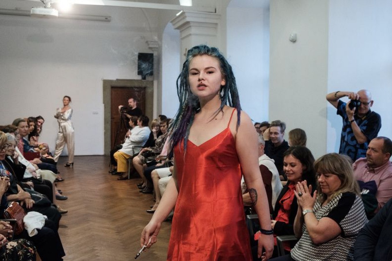 20181104180215-79732cc4-me