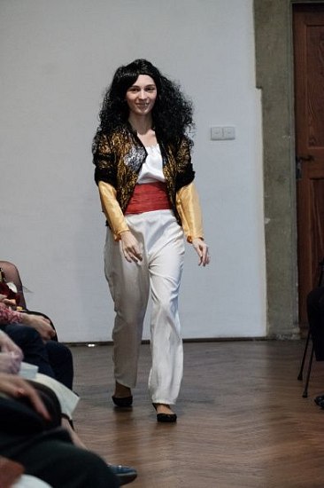 20181104181459-083b2124-me