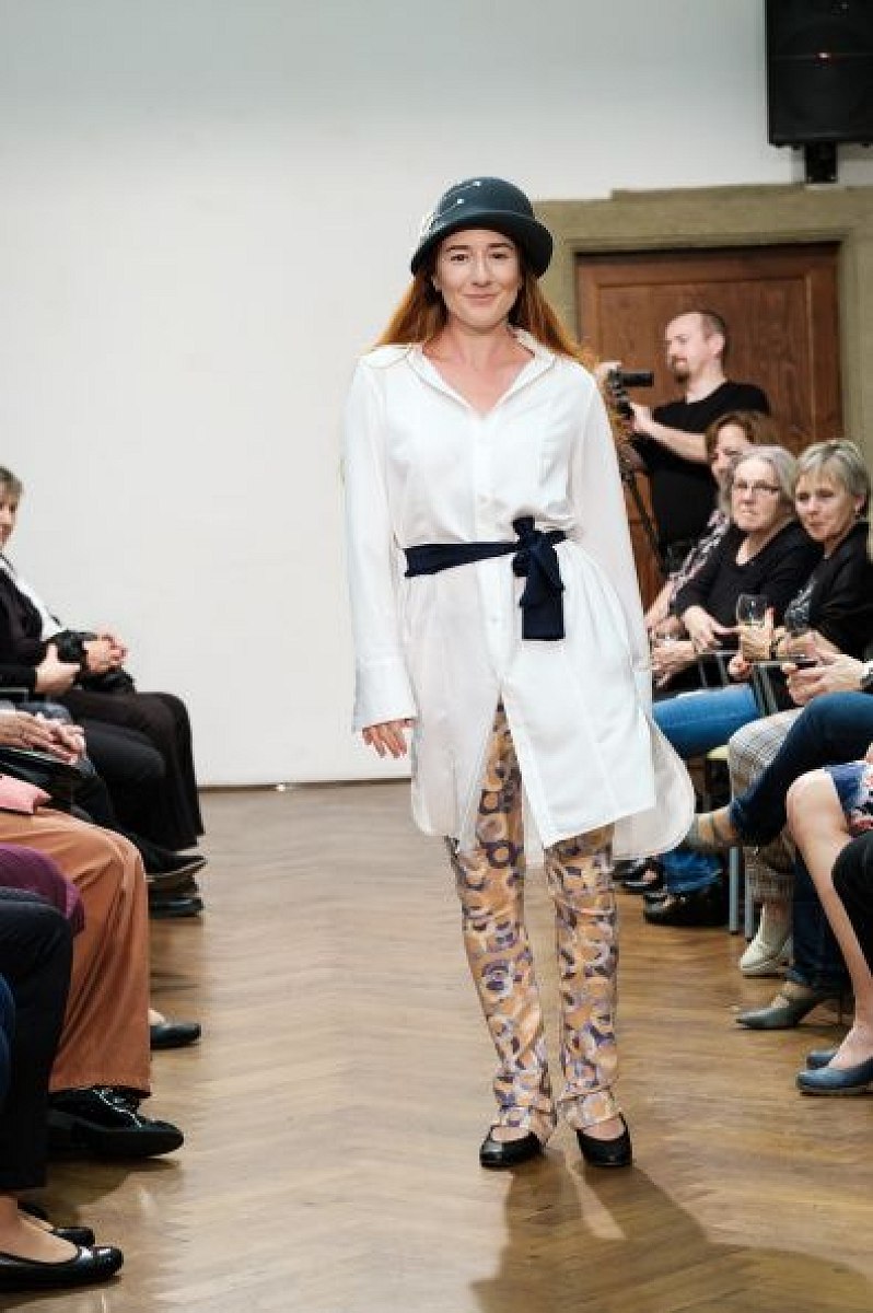 20191107212749-fdaa4987-me