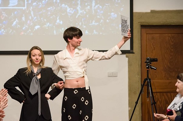 20170401172622-4eb7a03c-la