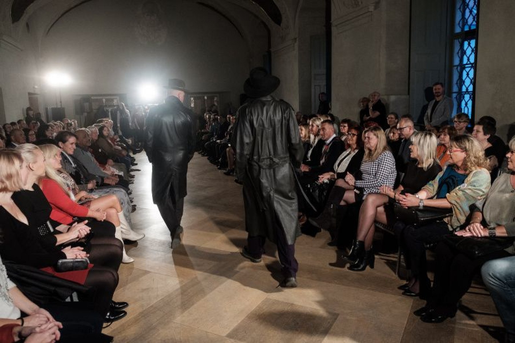 20181104194558-ec09c615-me