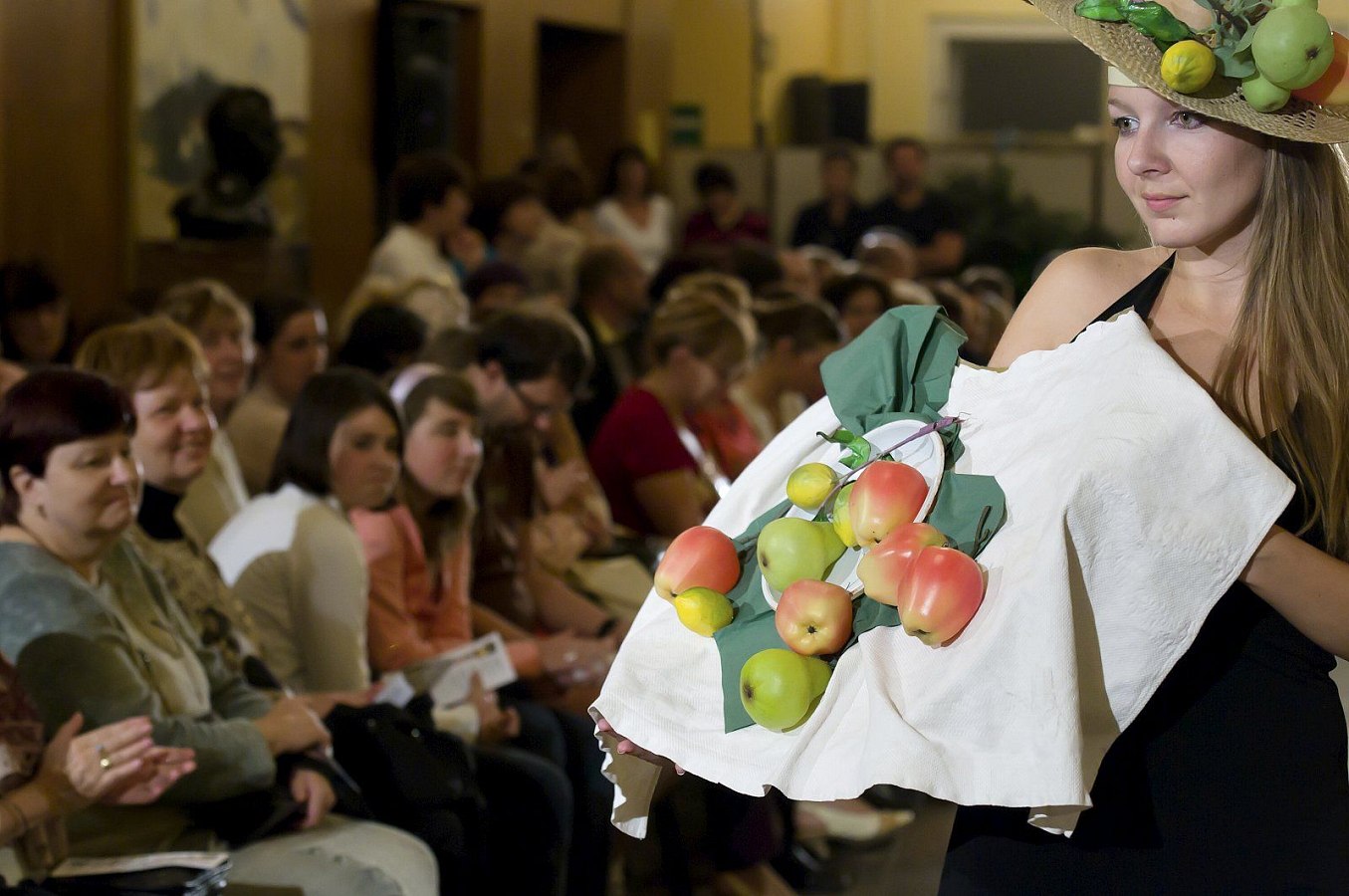 20101009-551-meluzina-m