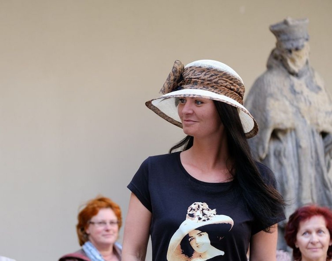 20170629215530-8c56fbe0-me