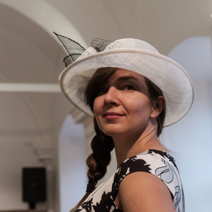 20181104173920-9a73c5d2-me