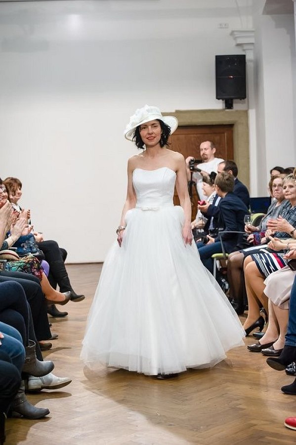 20170401175037-4c36a052-la