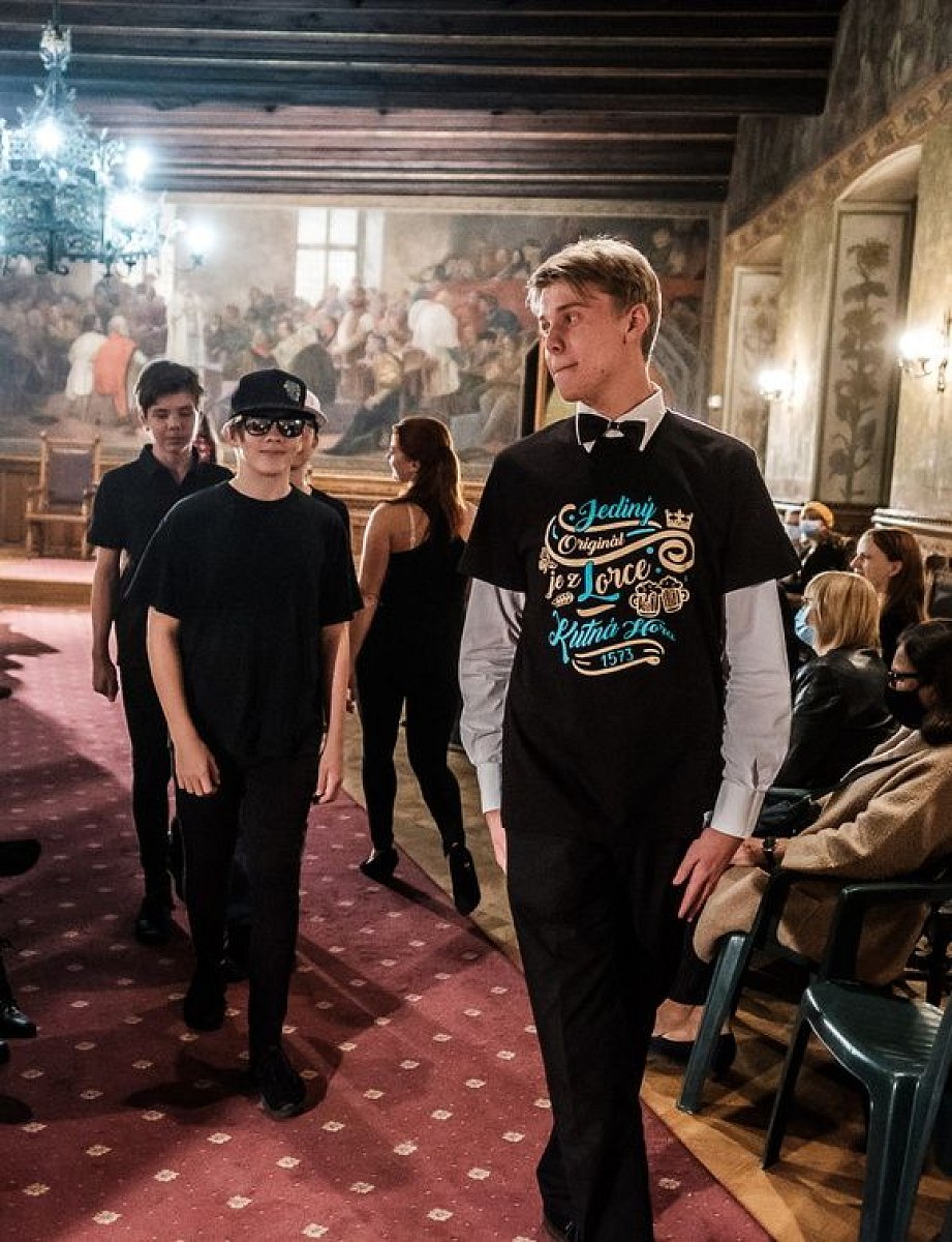 20201007010206-d613390d-la