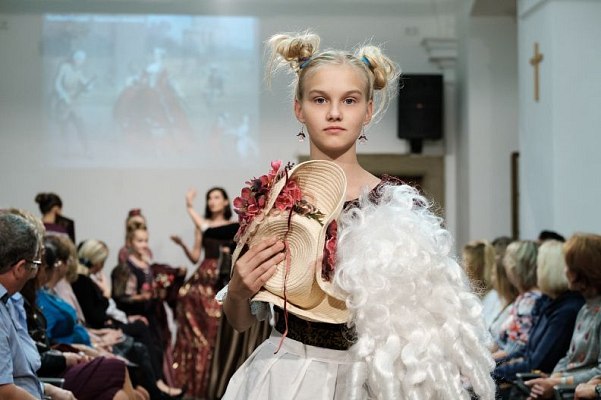 20191107223920-ee44fa38-me