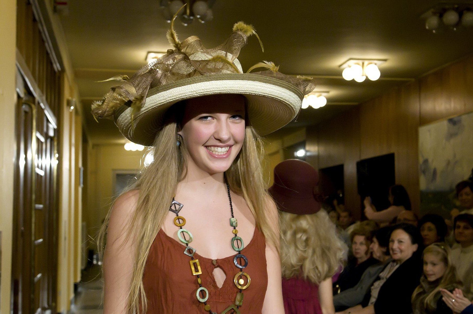 20101009-221-meluzina-m