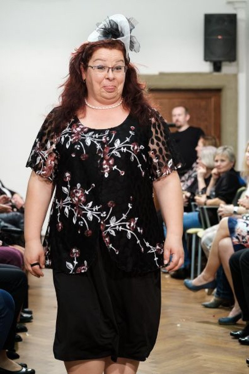 20191107220121-5d1053ee-me