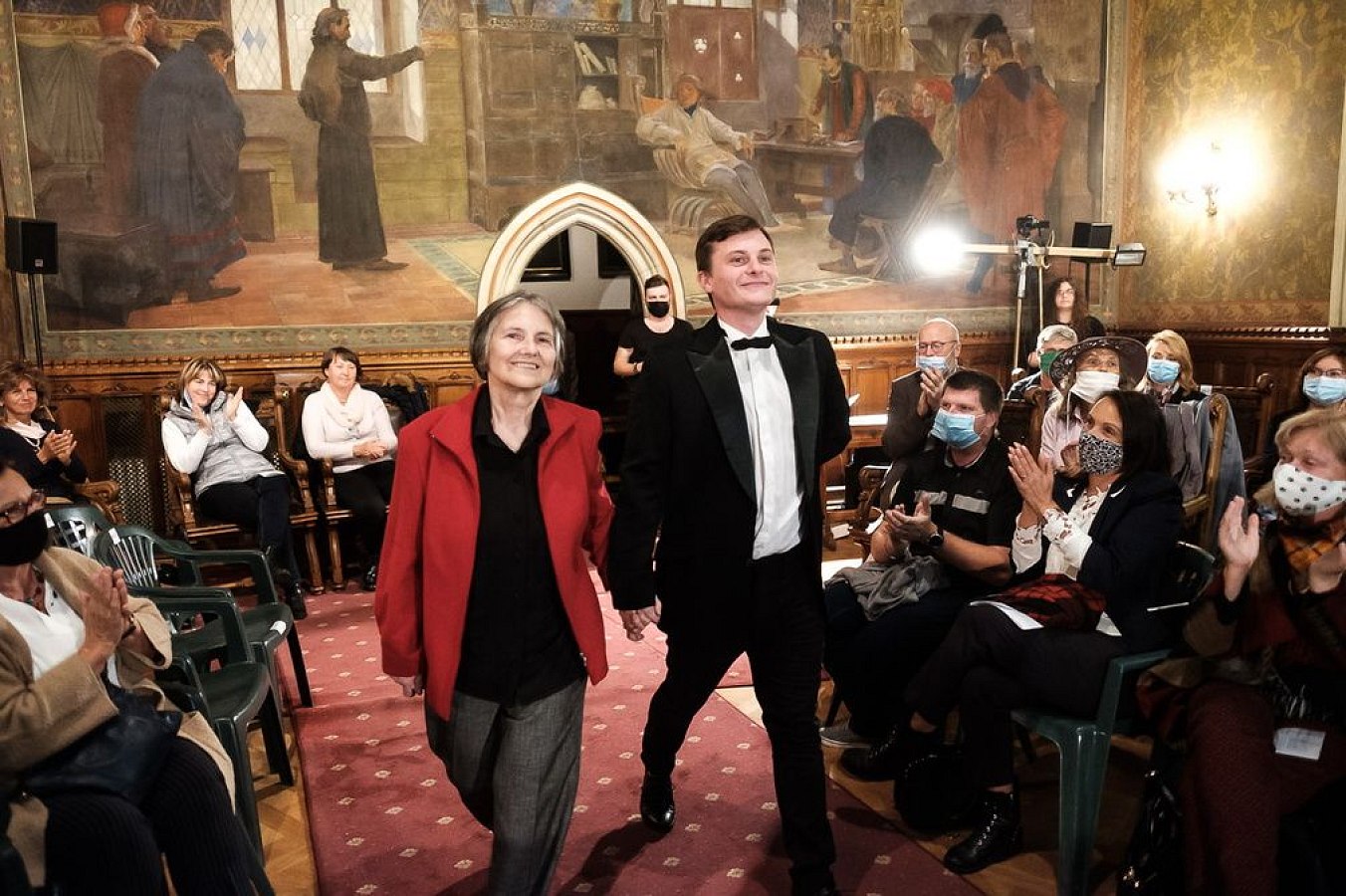 20201007132356-698a9a29-la