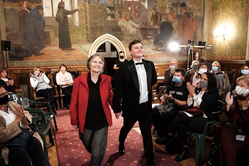 20201007132356-698a9a29-la