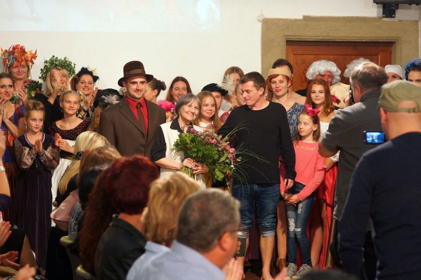 20191107230620-edb5bd7c-la