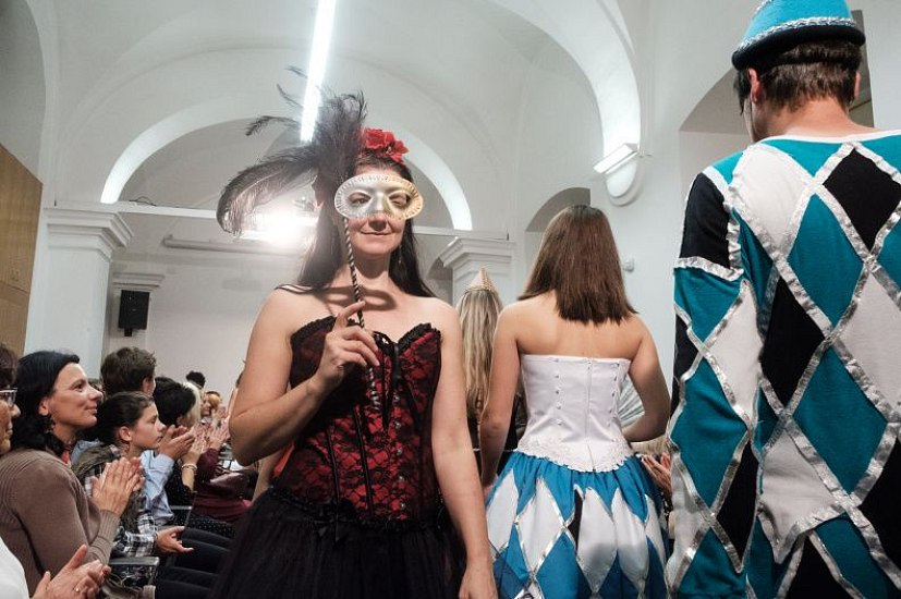 20181104171346-643f8470-me