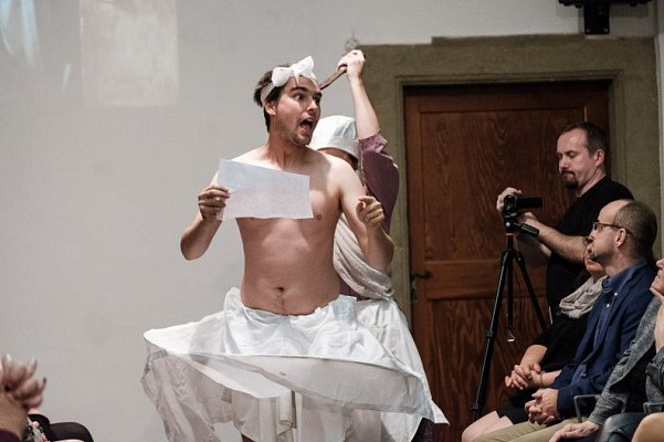 20181104165050-da21ad54-me