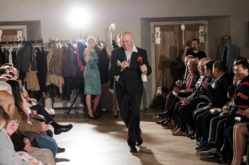 20181104195312-5a045795-me