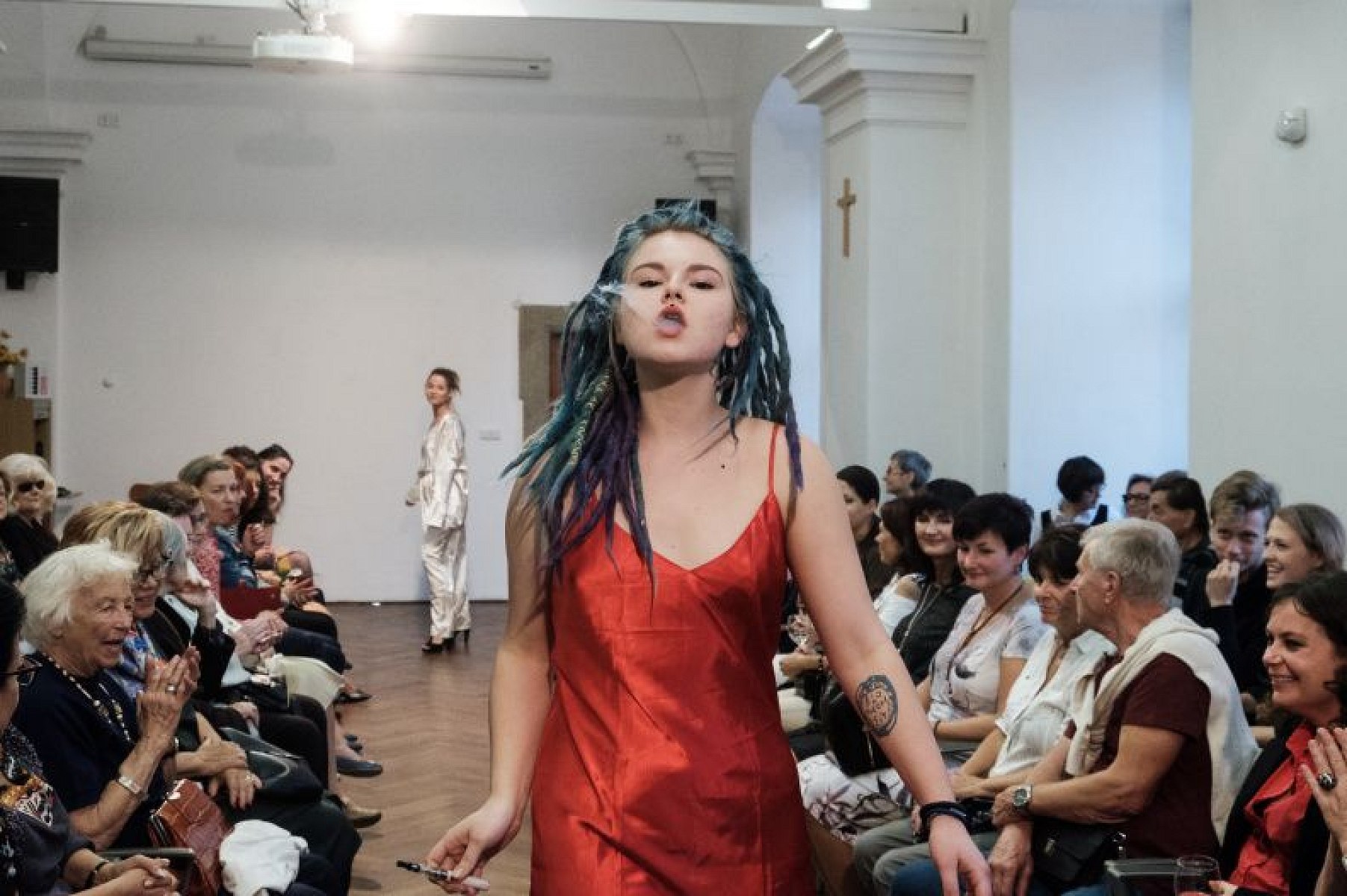 20181104180208-6bba4697-me