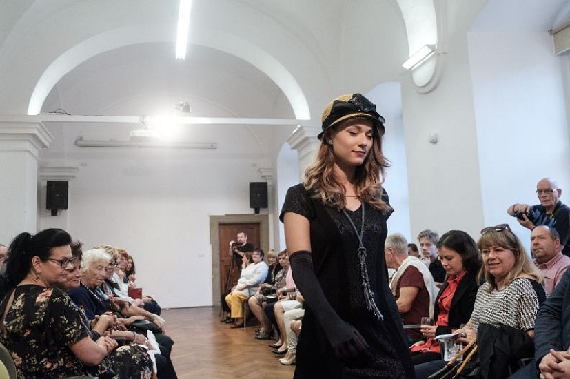 20181104174902-27bf2e2a-me