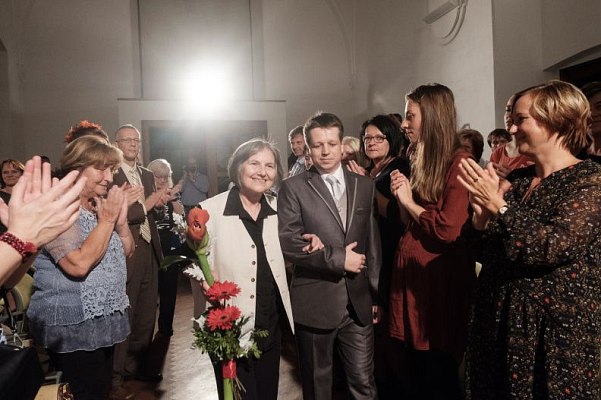 20181104172018-7adff2b8-me