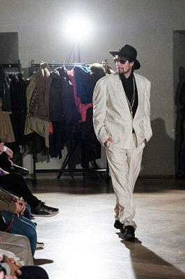 20181104195914-dc61cacd-me