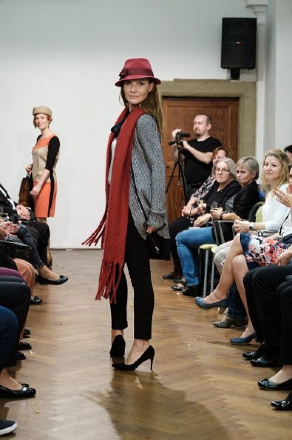 20191107215752-4ace9010-me