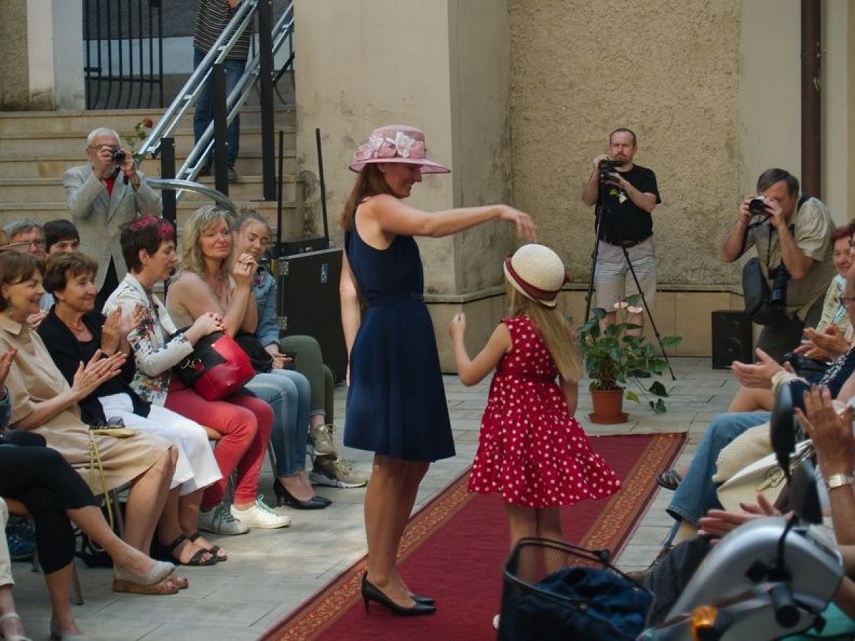 20170629215728-27827ef2-me