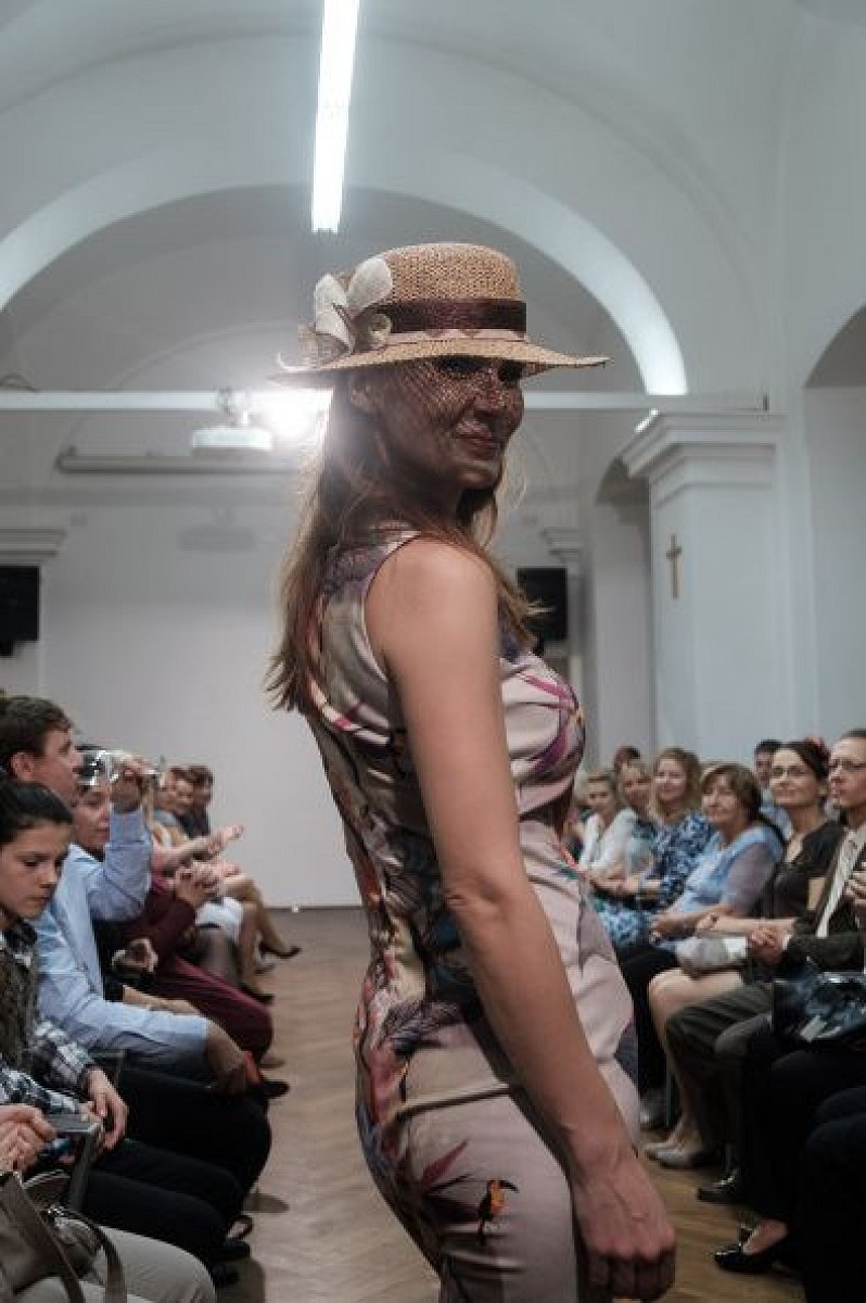 20181104162910-ad680726-me