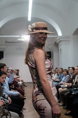 20181104162910-ad680726-me