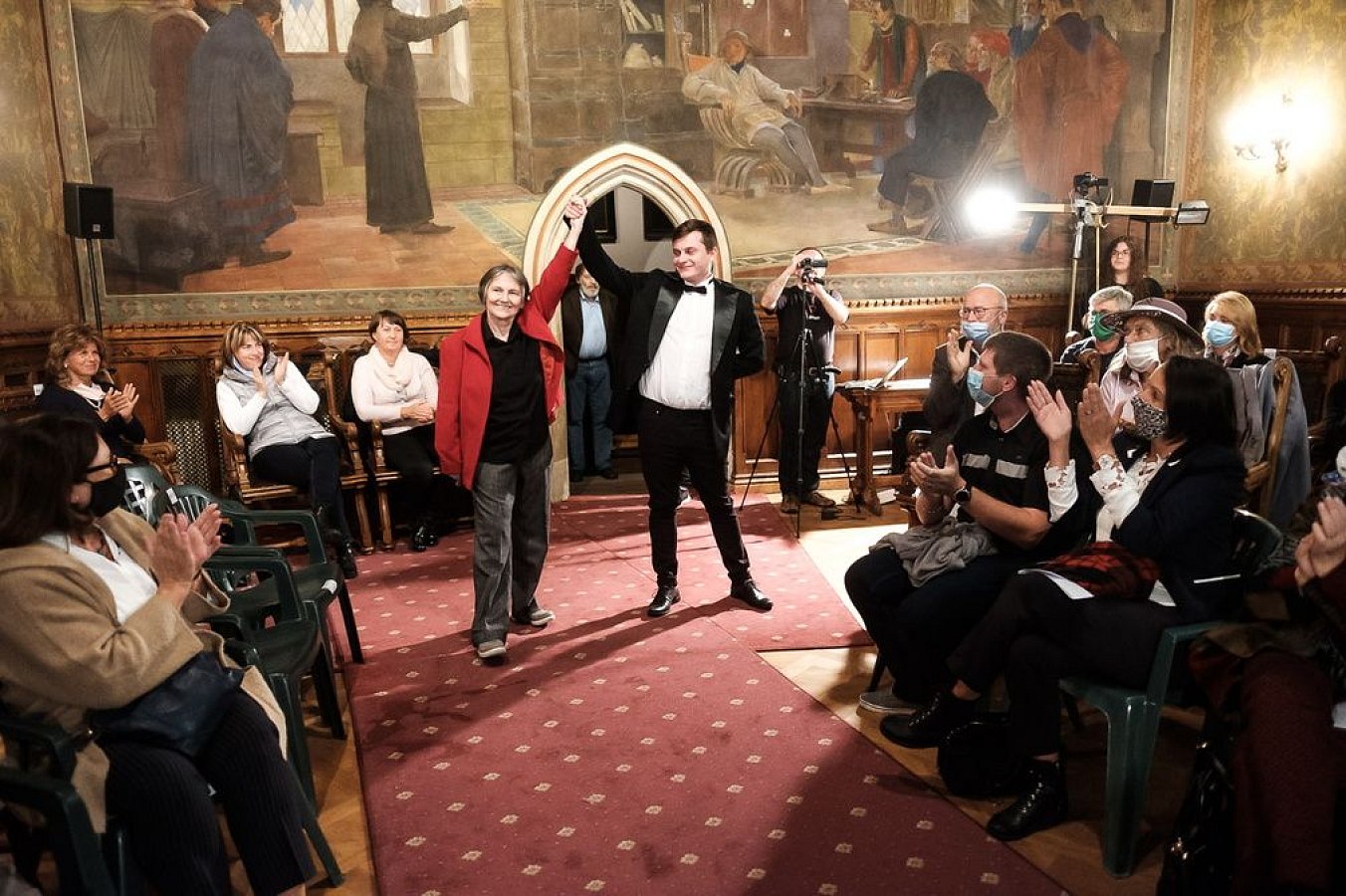 20201007132348-632faca1-la