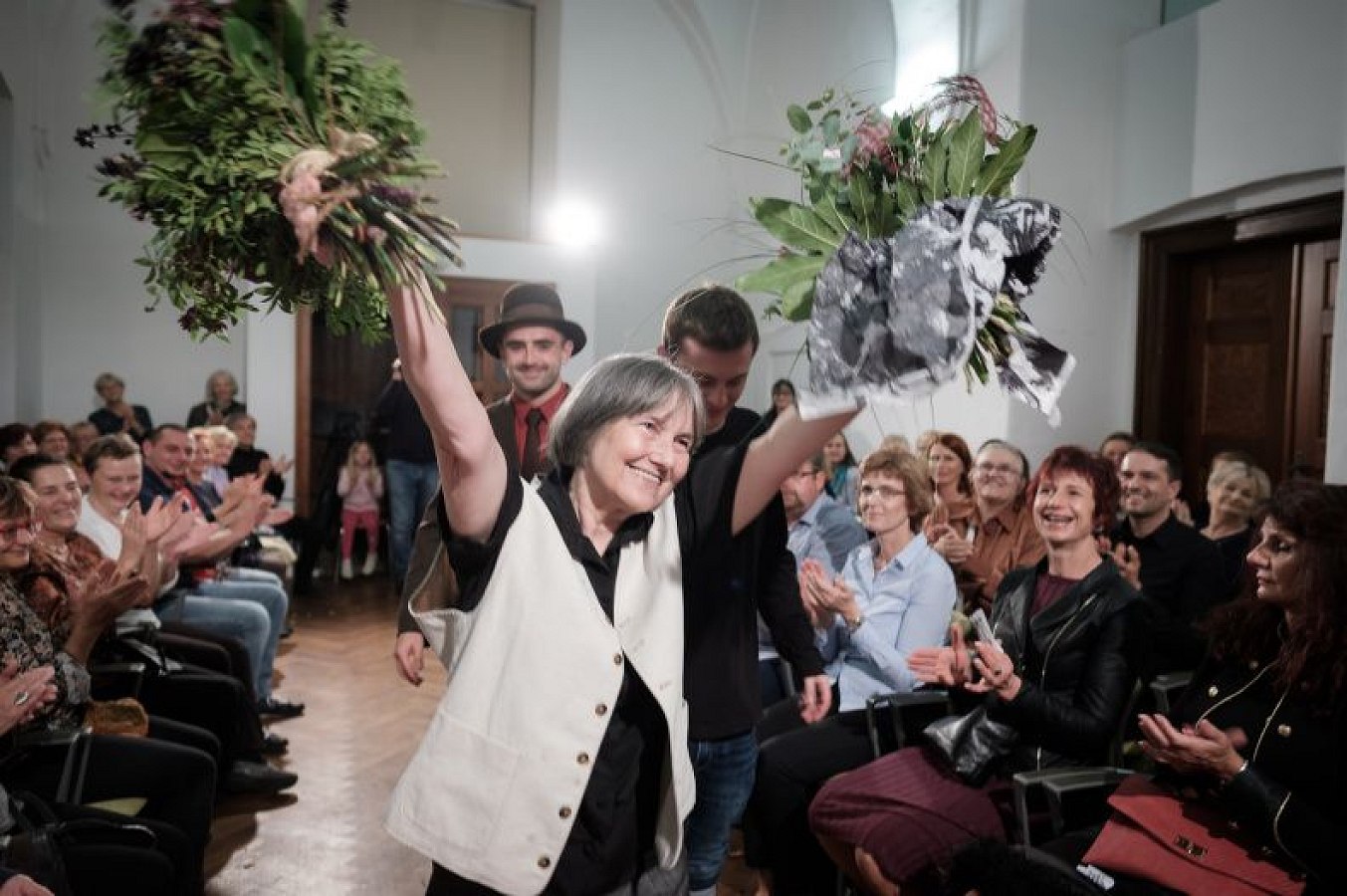 20191107224526-ac2486d4-me