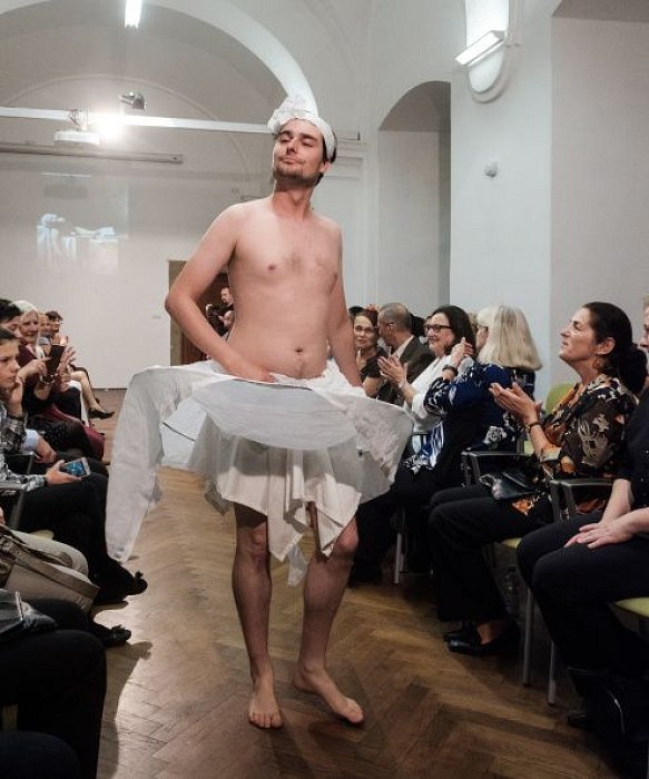 20181104165000-b09b1e68-me