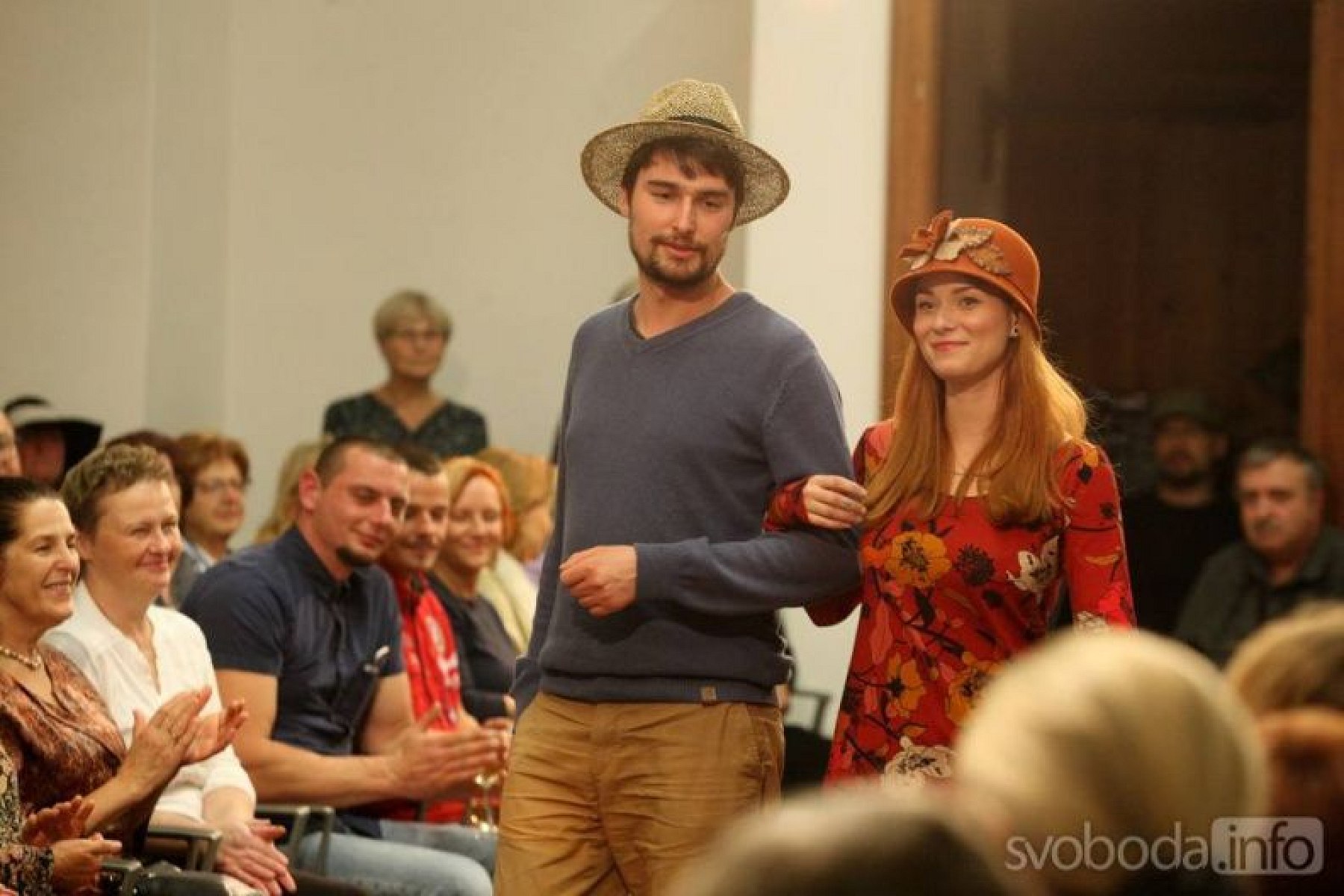 20191107230739-65cb3d6b-me