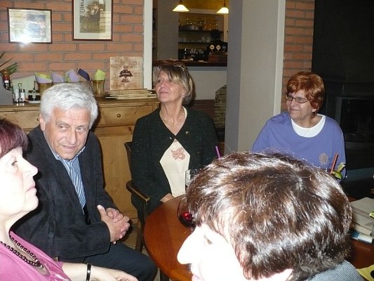 20160426234601-ee029253-me