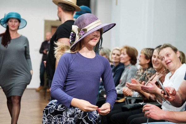 20191107210013-b1fae060-la