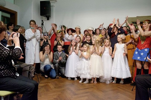 20170401175656-ae584a05-me