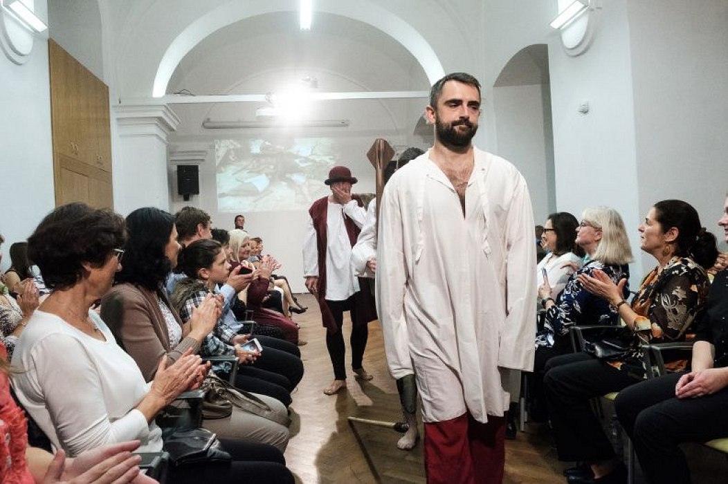 20181104164248-7c3fa748-me