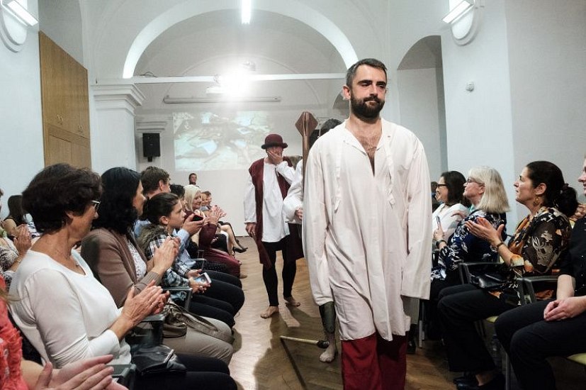 20181104164248-7c3fa748-me