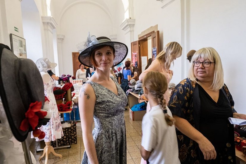 20191107203421-596829a3-la