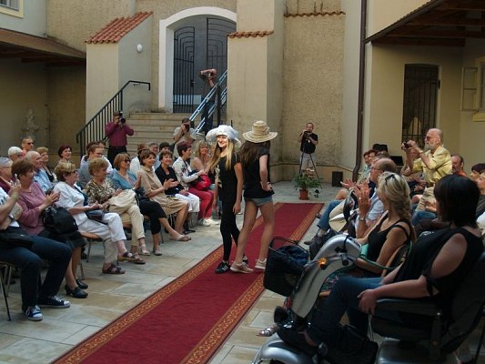 20170629215712-b052d1eb-me